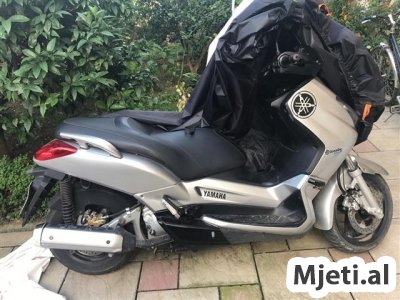 X MAX 250 cc 1500 euro