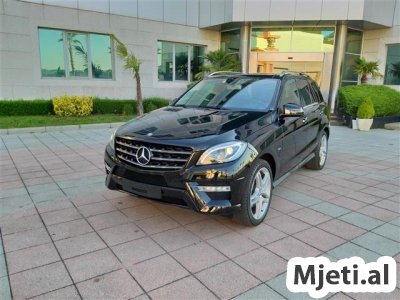 Merced-benz ML 350 BLUTEC AMG PREMIUM PANORAMIK