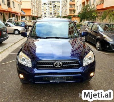 Toyota rav 4 NAFT 2.2 D4d 2007 Zvicra me