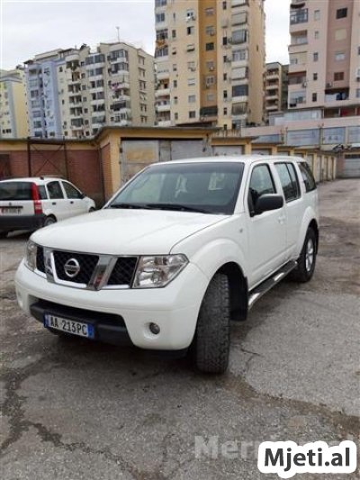 OKAZION! Nissan Pathfinder 4x4